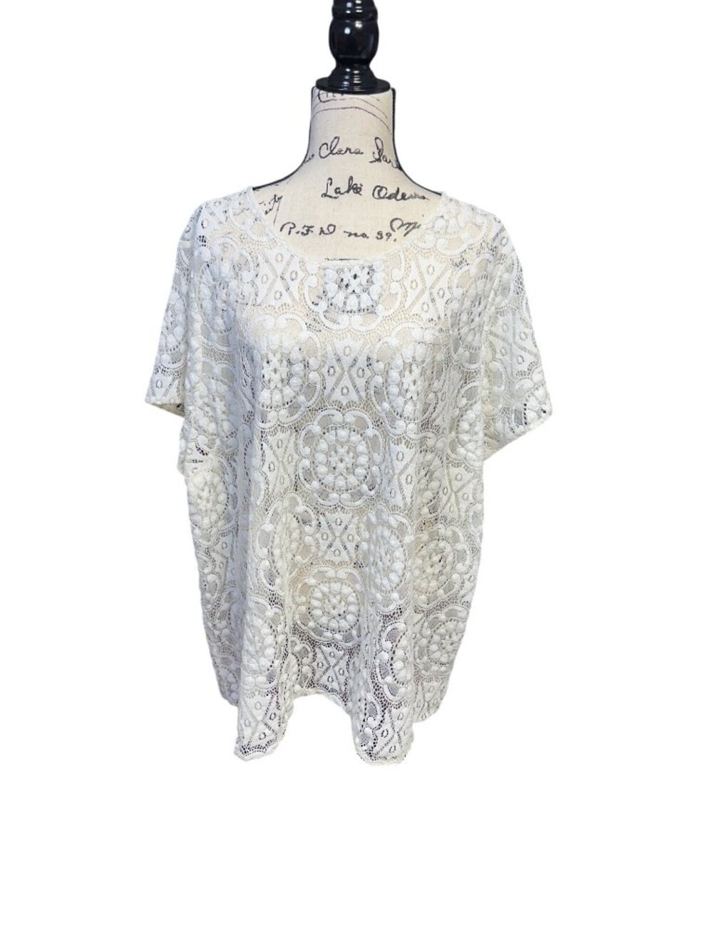 Torrid Womens Ivory Lace Top Size 4 Short Sleeve Crochet Overlay Pullover Lightw